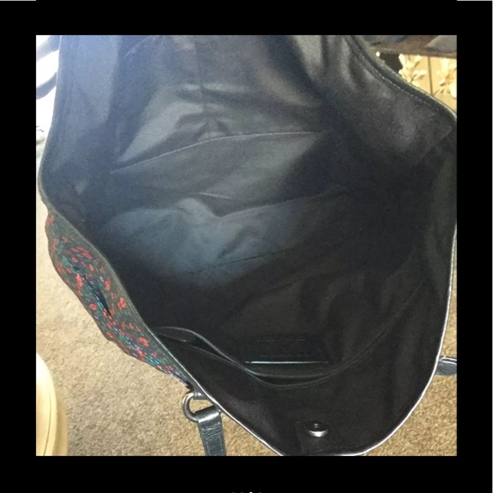 *Like New* COACH floral tote - Picture 3 of 11